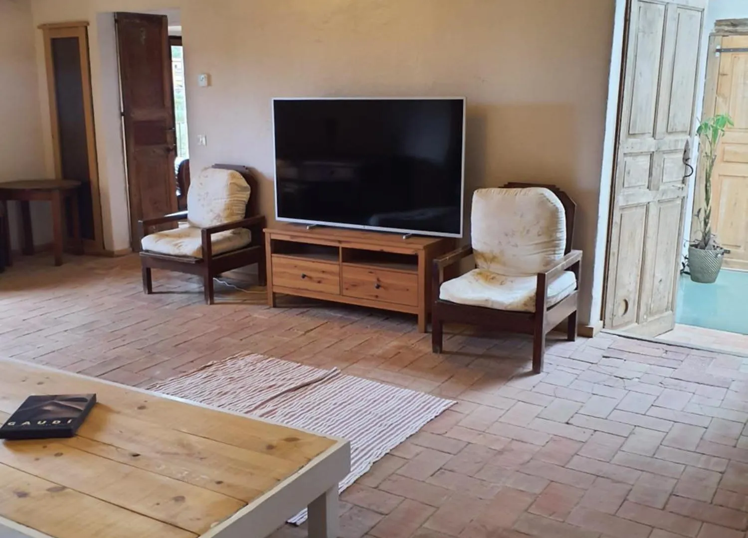 Holiday home Casa Rural De Ensueno En Cantallops Con 9 Habitaciones Dobles Con Banos Privados Y Piscina De 20M X 2,70M