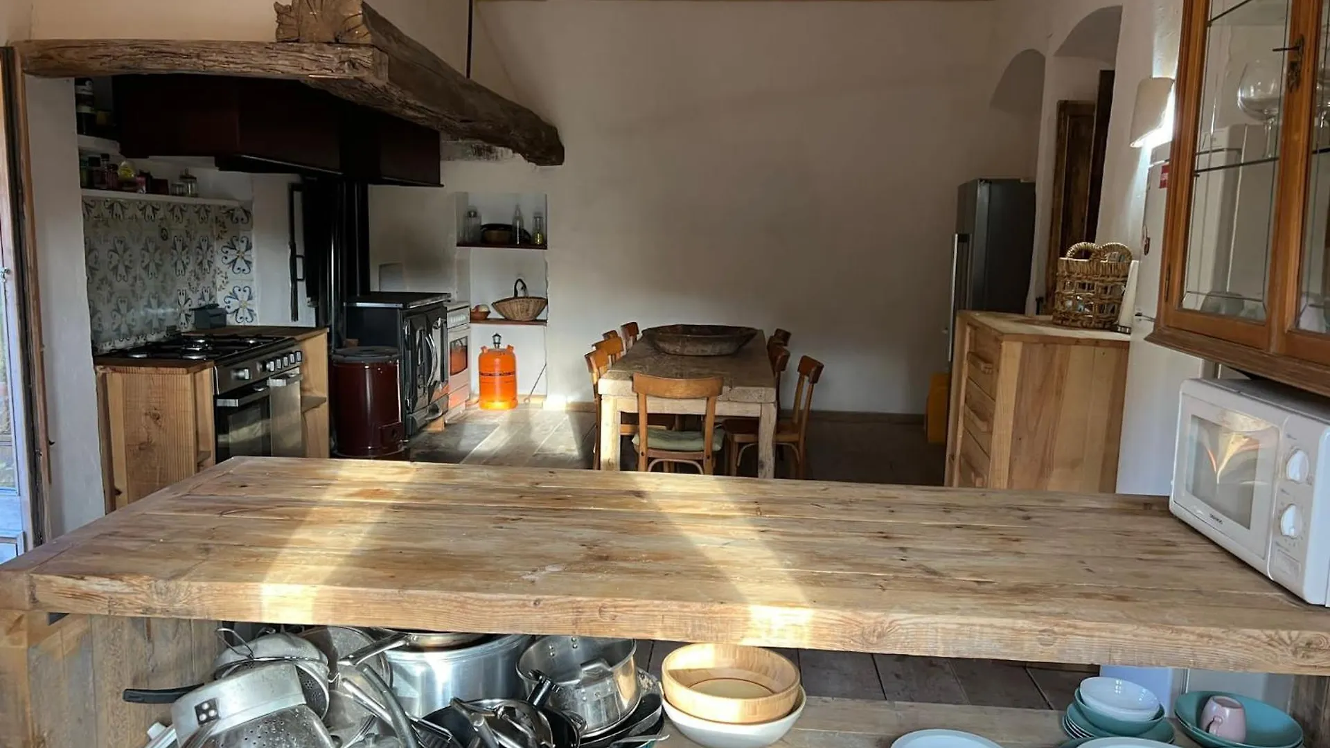 Casa Rural De Ensueno En Cantallops Con 9 Habitaciones Dobles Con Banos Privados Y Piscina De 20M X 2,70M