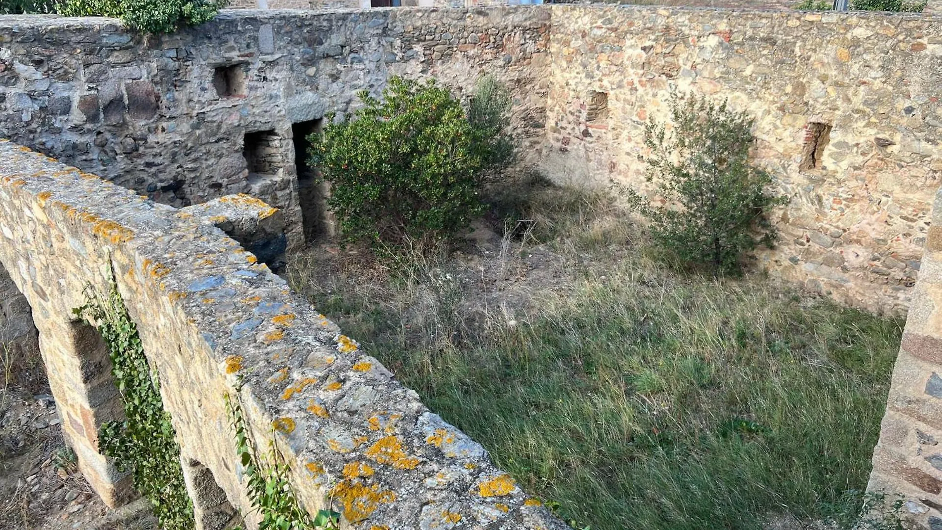 Holiday home Casa Rural De Ensueno En Cantallops Con 9 Habitaciones Dobles Con Banos Privados Y Piscina De 20M X 2,70M